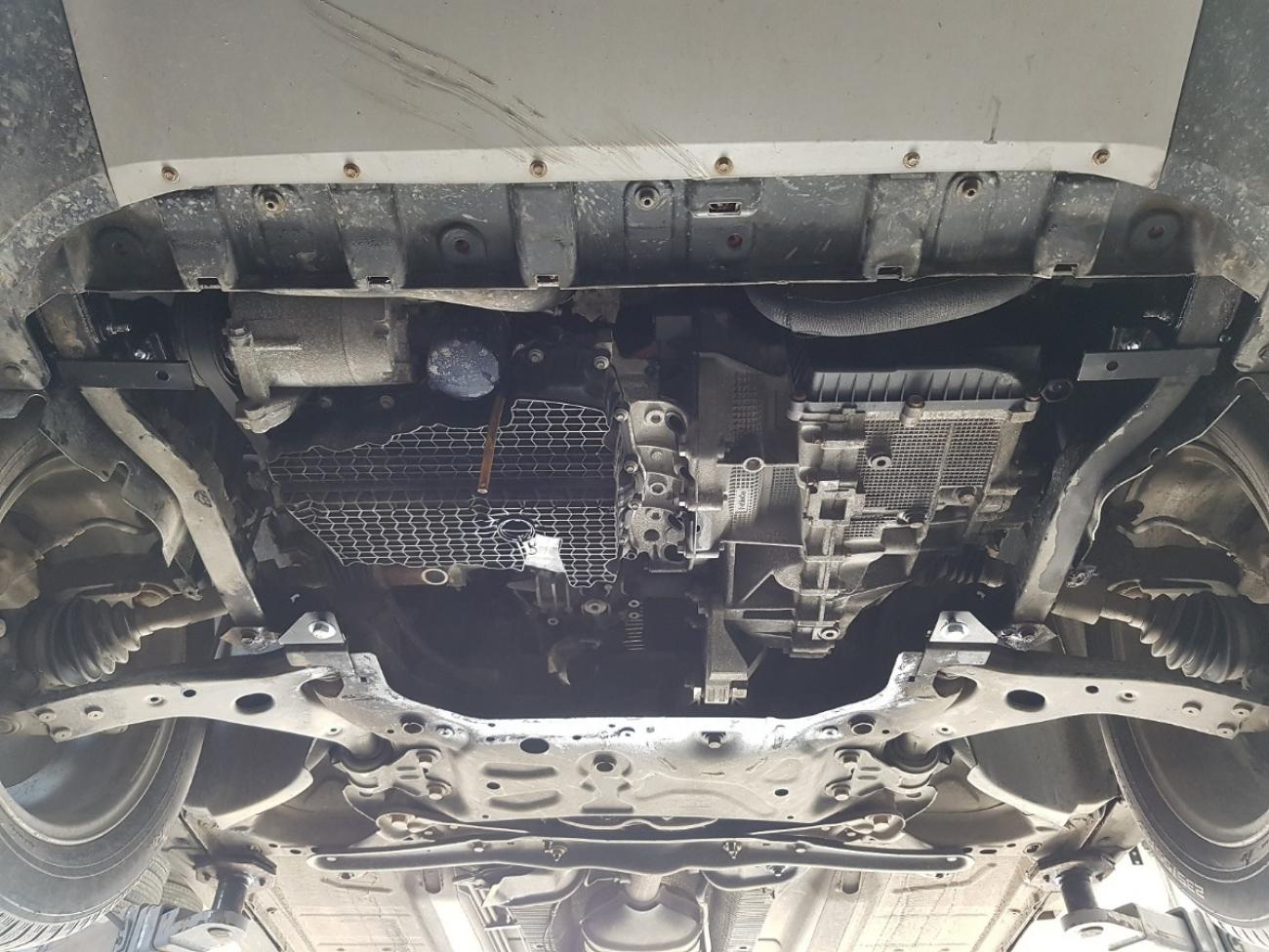 Engine skid plate Ford Kuga - 4