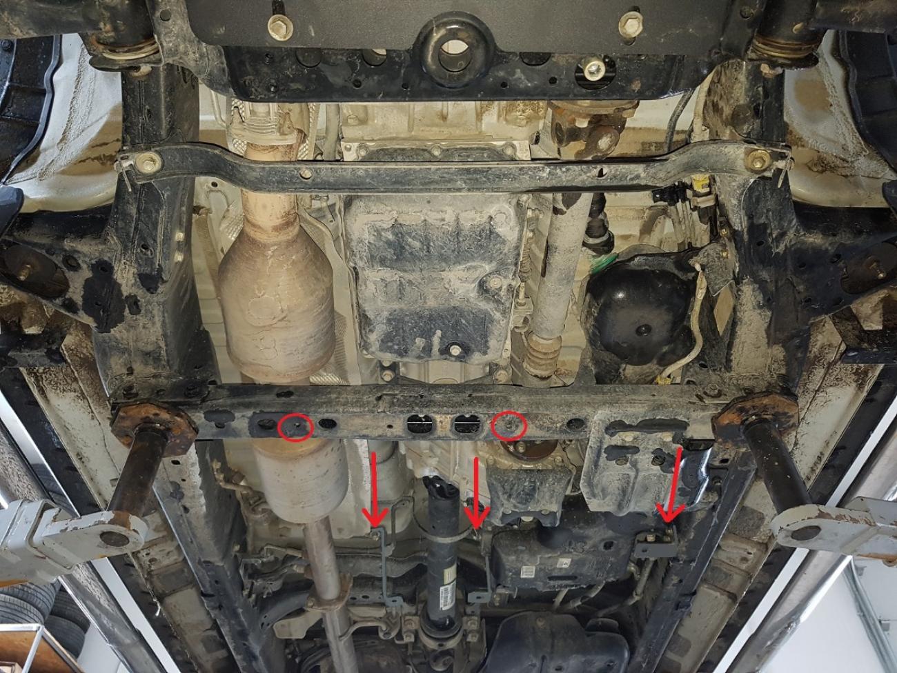 Differential skid plate Toyota Hilux Revo - 3