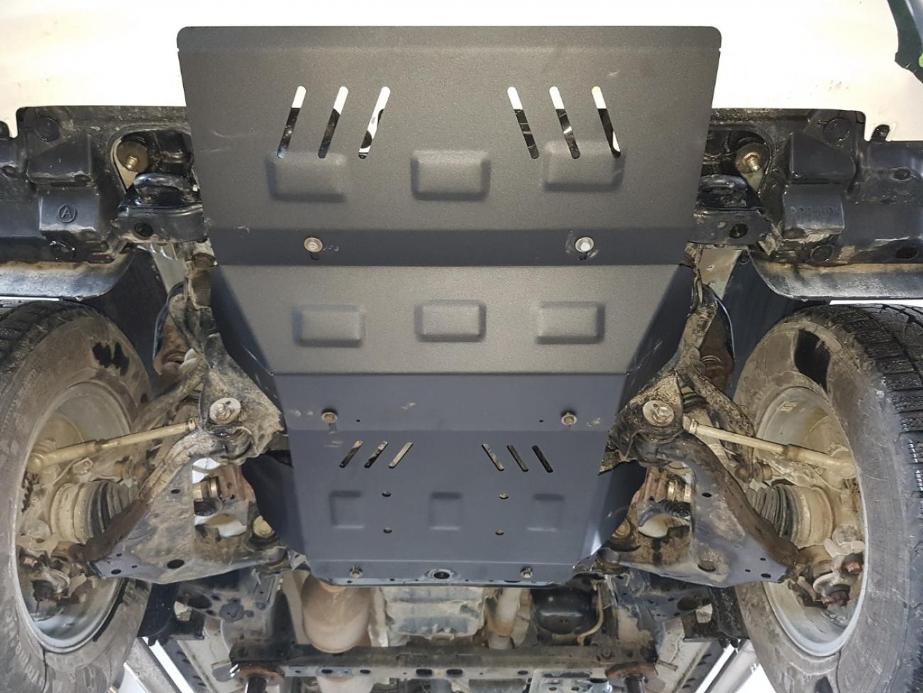 Engine skid plate metalic Toyota Hilux Revo - 4
