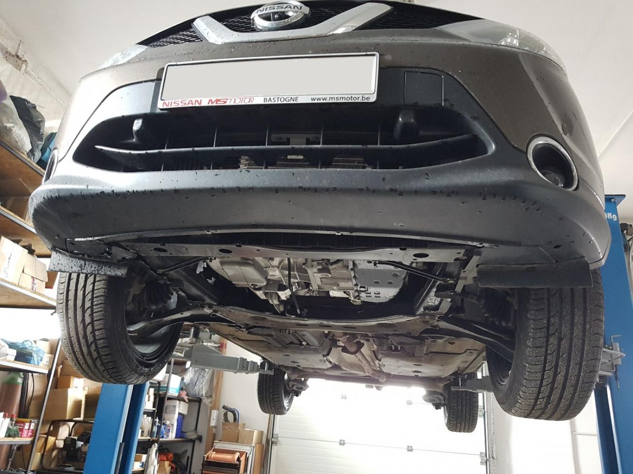 Engine skid plate Metalic Nissan Qashqai J11 - 6