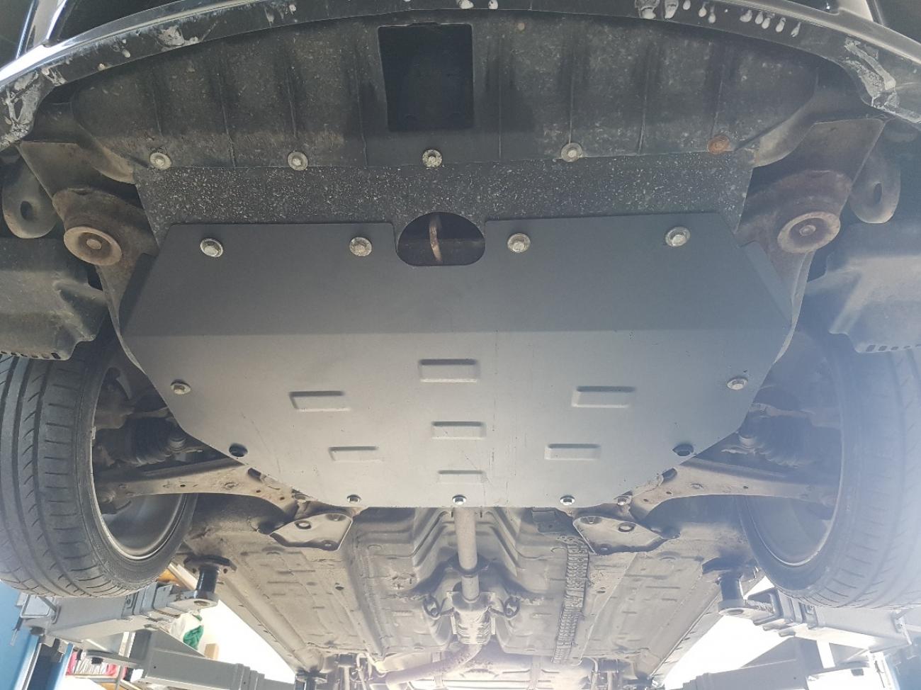 Engine skid plate Hyundai Coupé Gk - 4