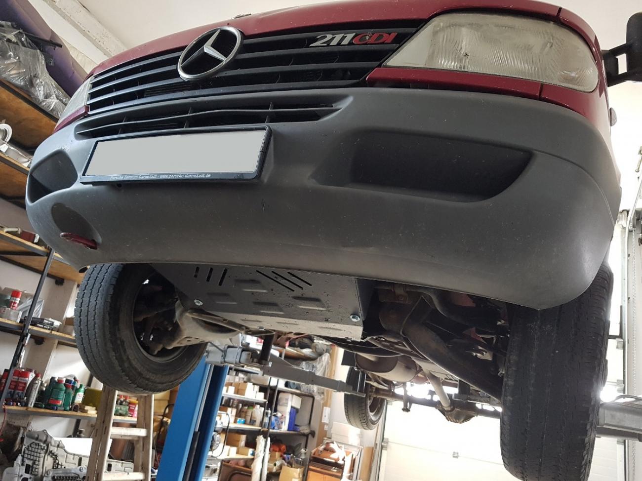 Engine skid plate Mercedes Sprinter - 8