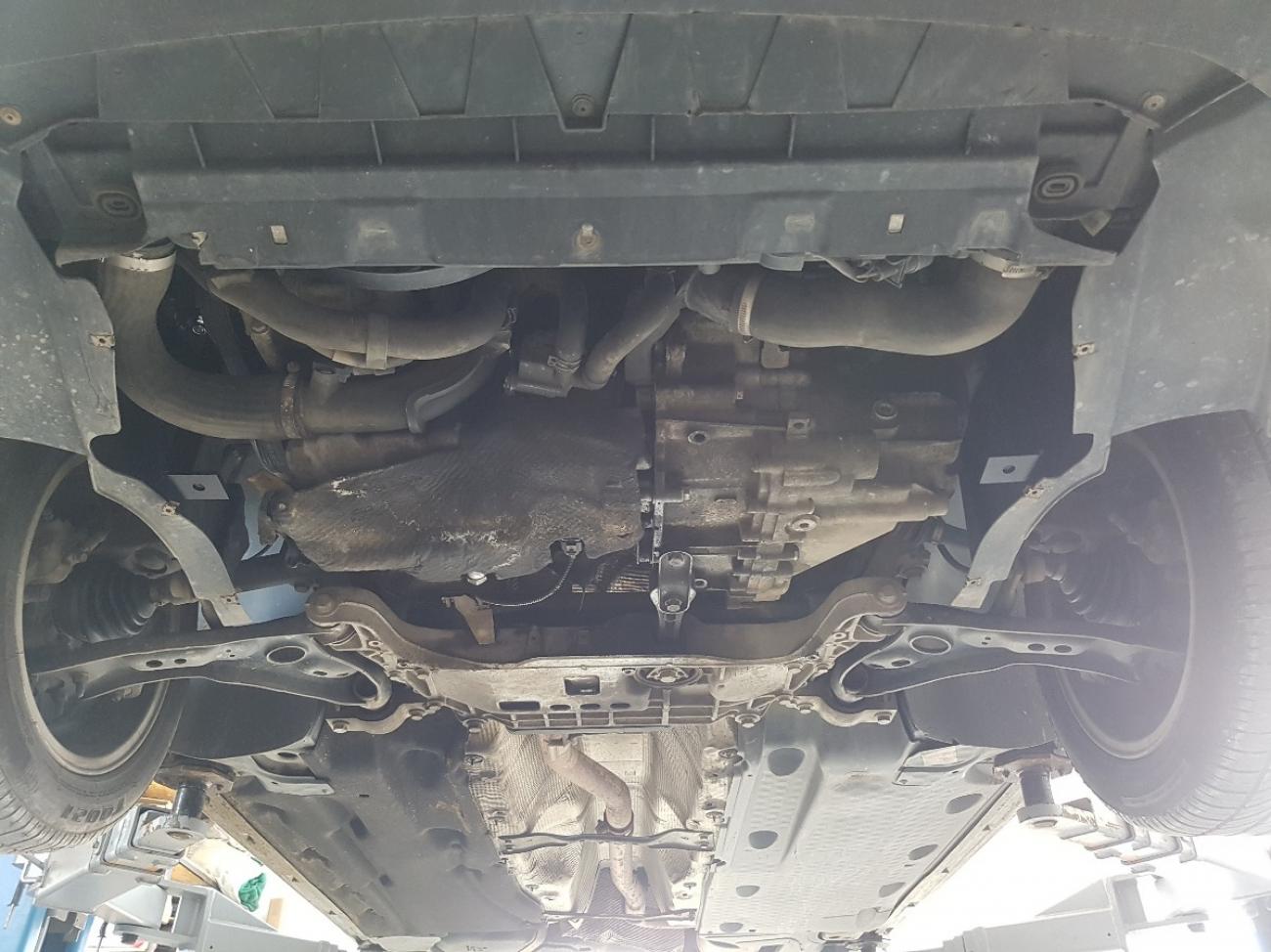 Engine skid plate VW Passat B6, B7 - 4