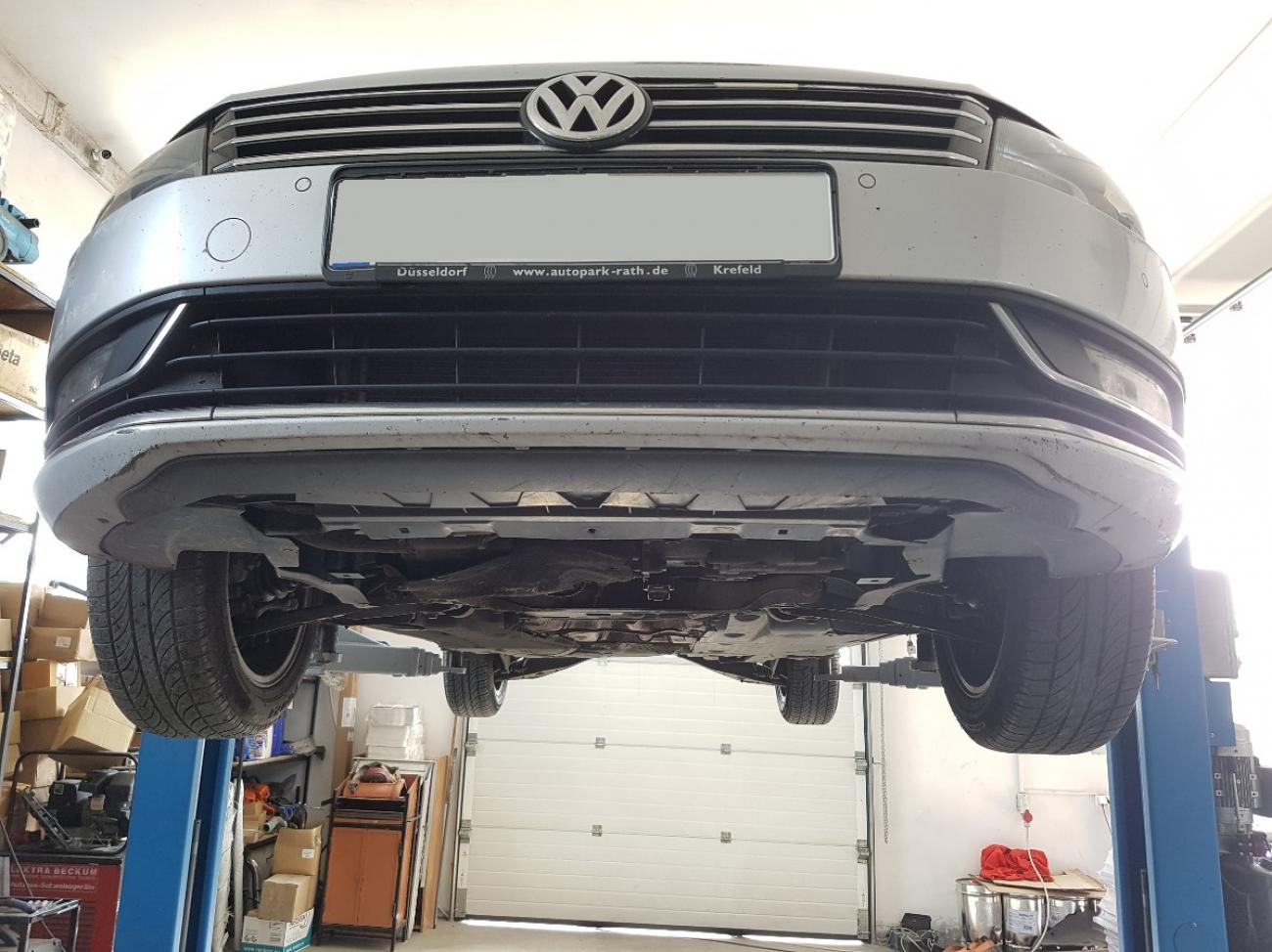 Engine skid plate VW Passat CC - 6