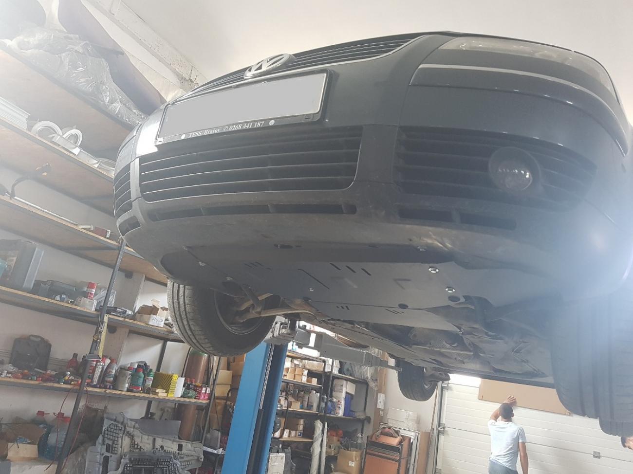 Engine skid plate VW Passat B5.5 - 7