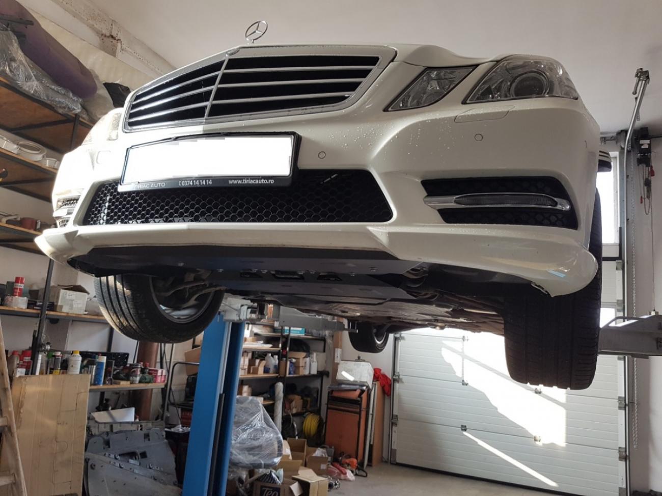 Engine skid plate Mercedes E-Class W212 - 7