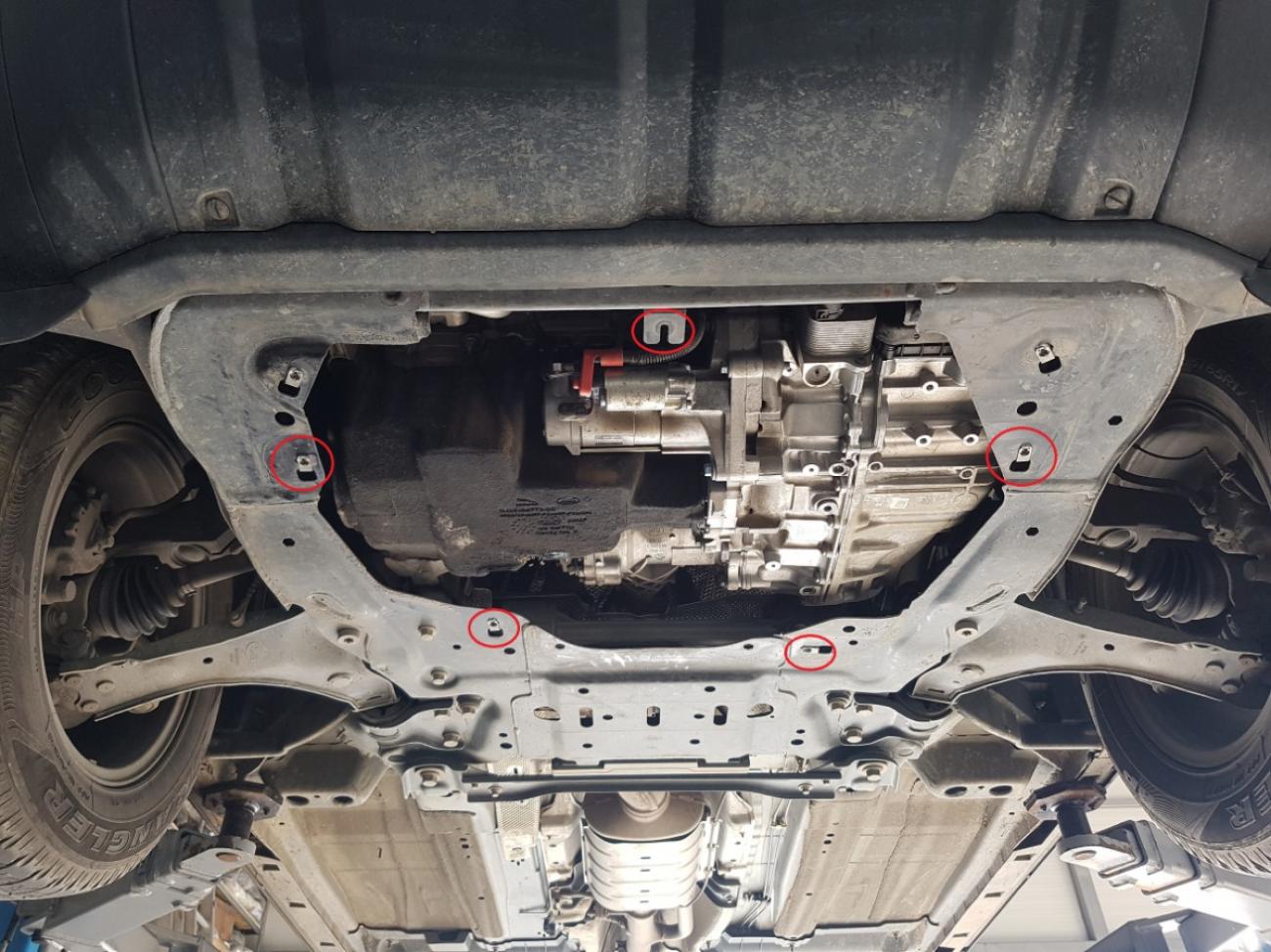 Engine skid plate metalic Range Rover Evoque - 3