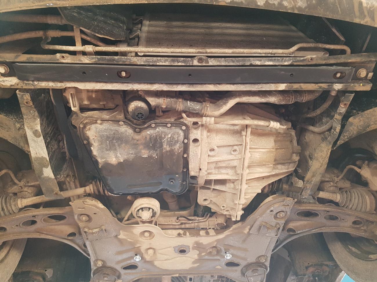 Engine skid plate Nissan Primastar - 4