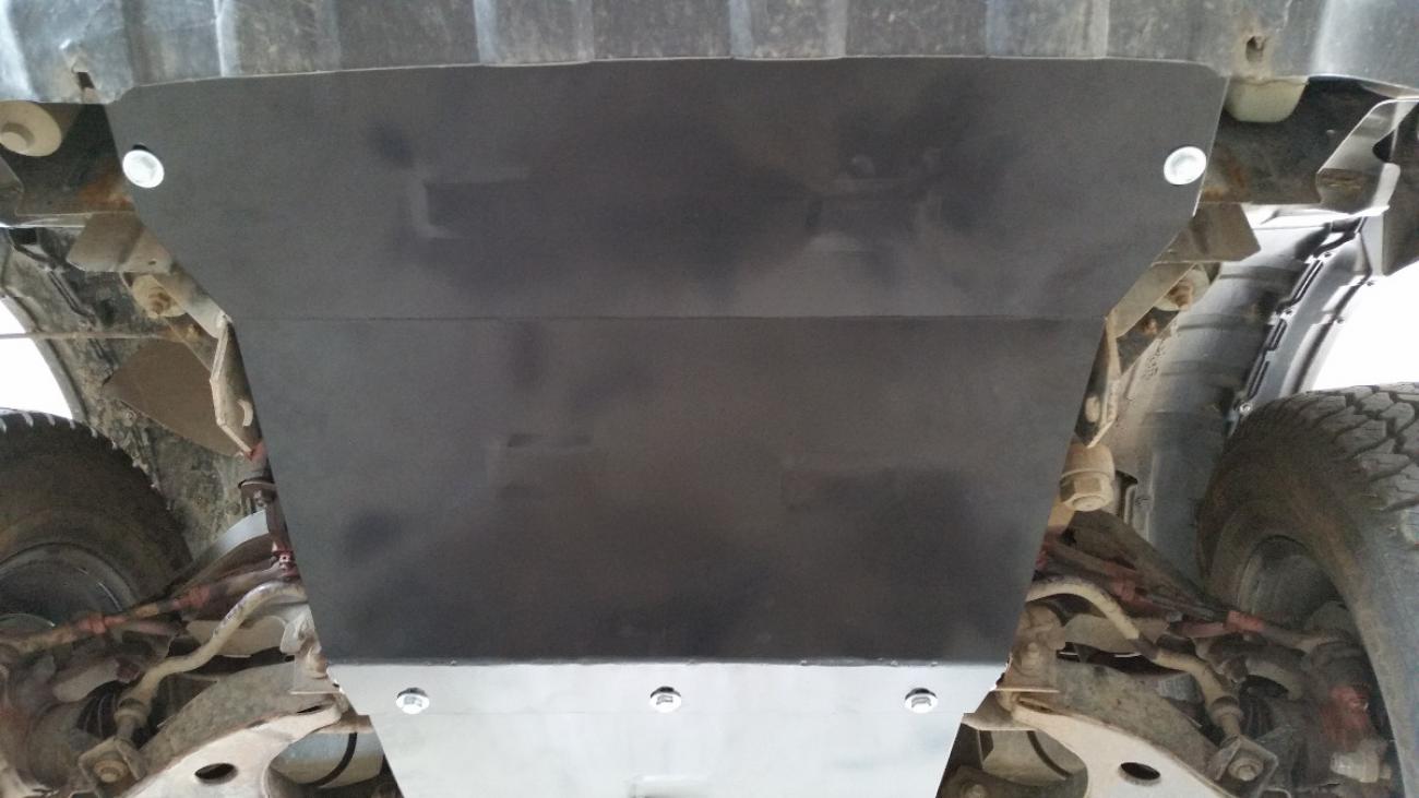 Engine and cooler skid plate Nissan Navara D22 - 4