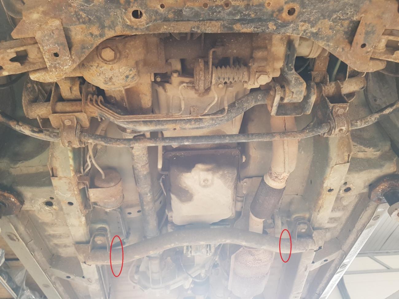 Gearbox skid plate for Mitsubishi Pajero Pinin - 3