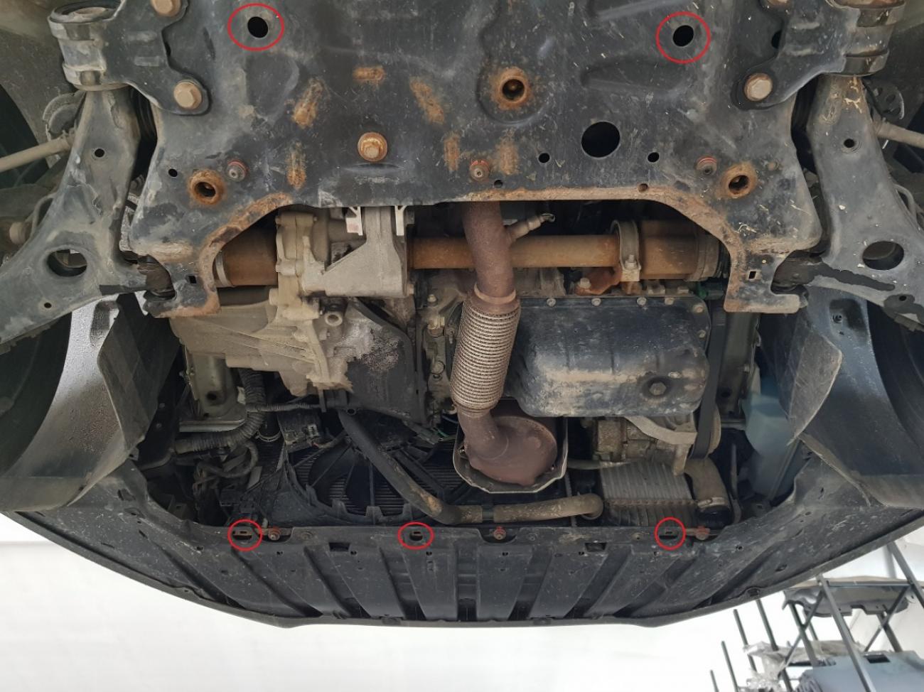 Engine skid plate Ford Transit Connect - 3