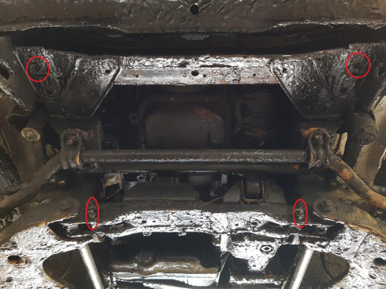 Engine skid plate Nissan Terrano II - 3