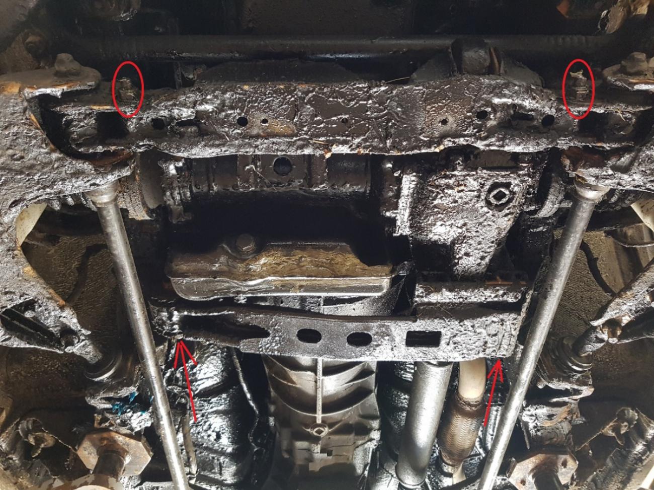 Engine skid plate Nissan Terrano II - 5