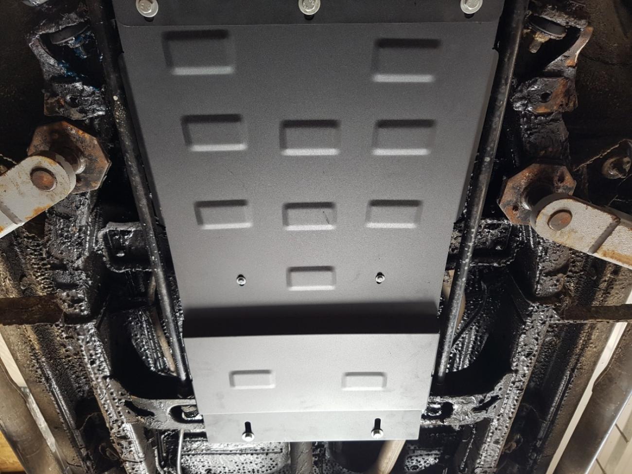 Gearbox skid plate Nissan Terrano II - 6