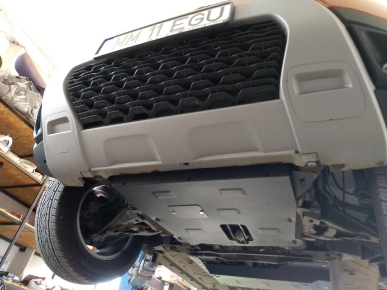 Engine skid plate Dacia Duster - 5