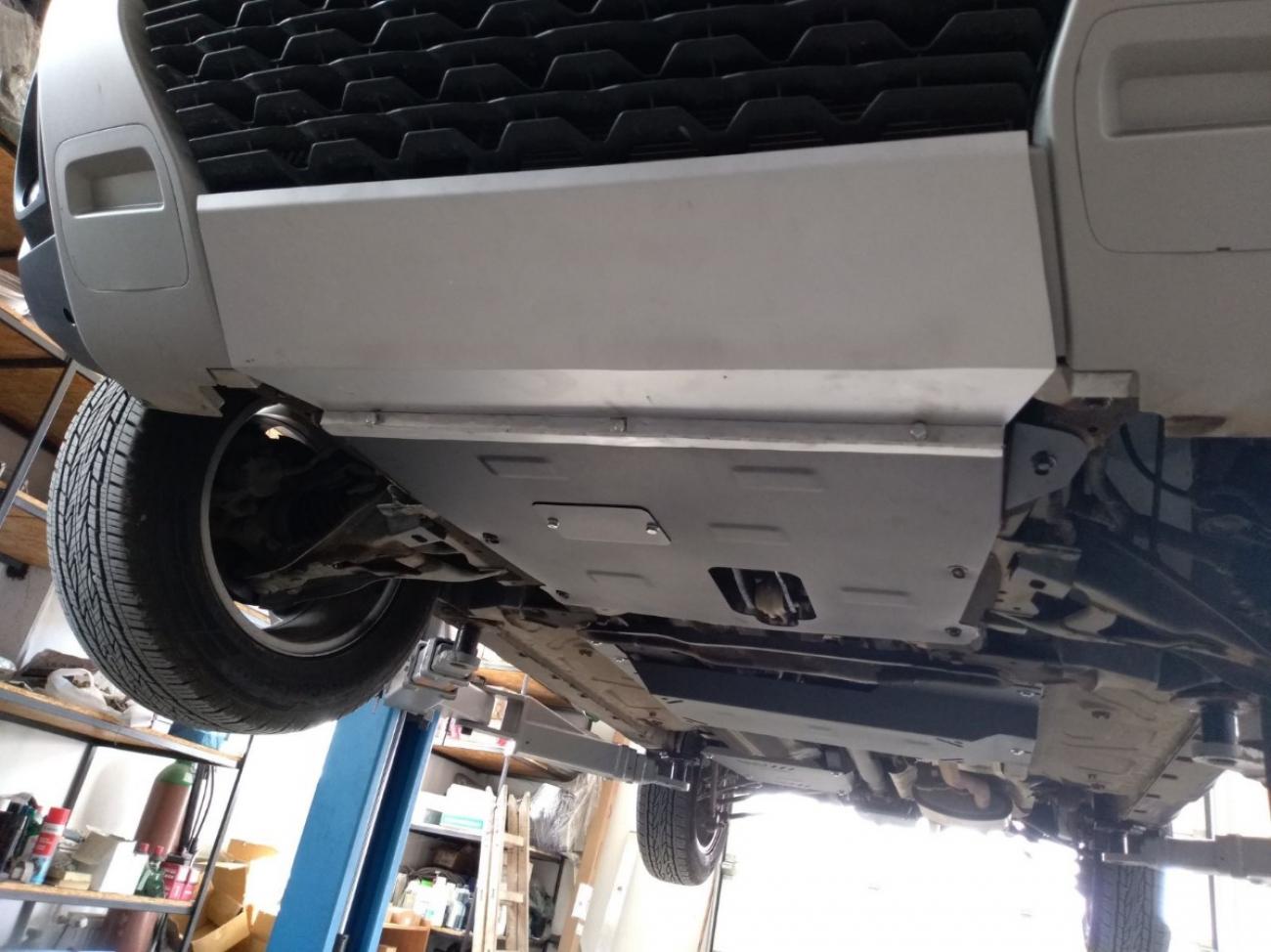 Front bumper skid plate Dacia Duster - 3