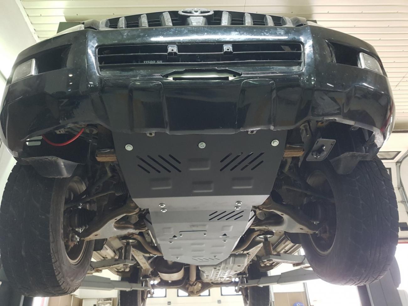 Gearbox skid plate for Toyota Land Cruiser 150 - 10