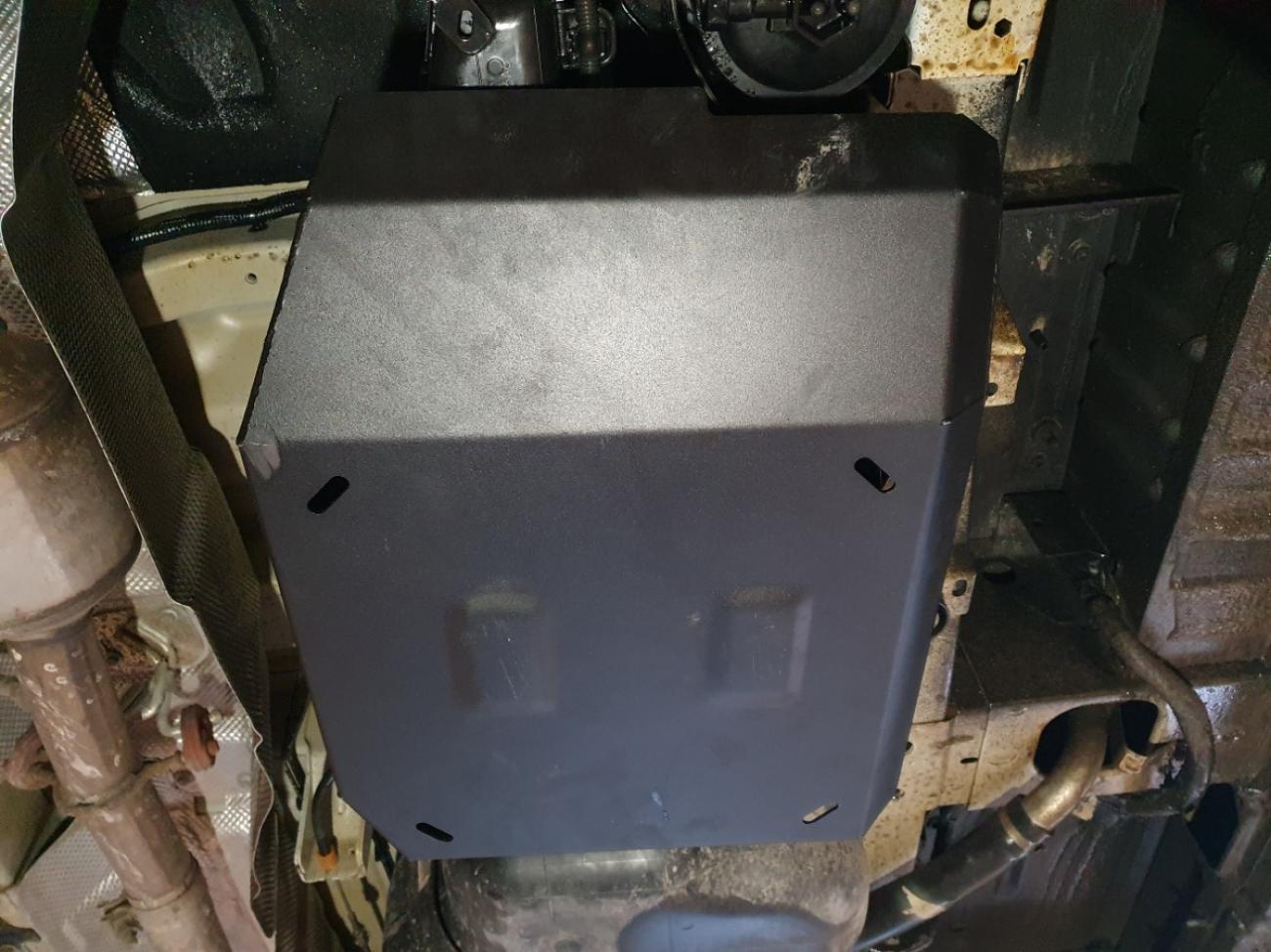 AdBlue tank skid plate Ford Transit - front-wheel drive - 7