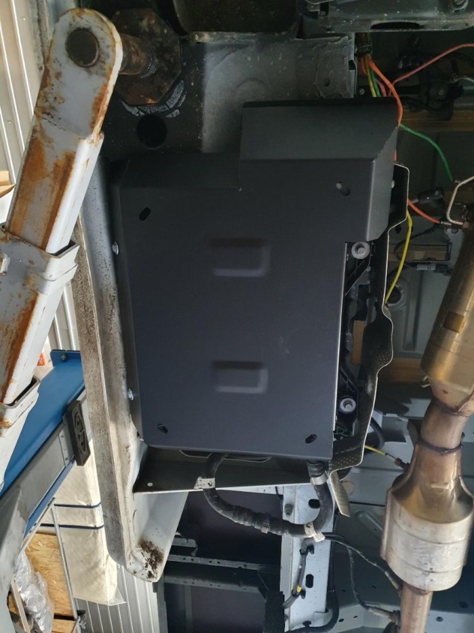AdBlue tank skid plate Renault Master 3 - Model 2 - 3