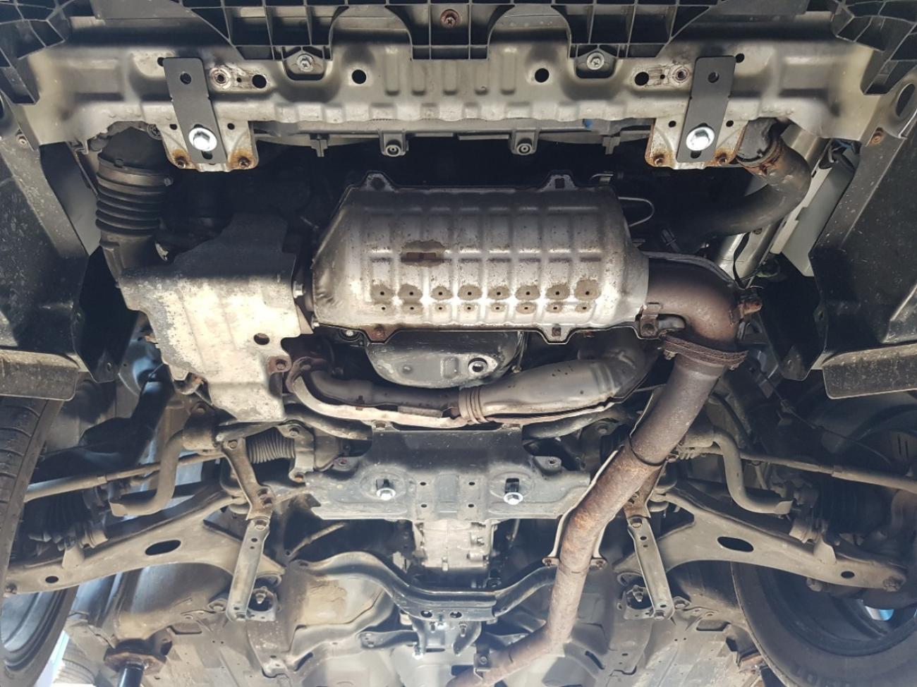 Engine skid plate Subaru Forester 4 - 4