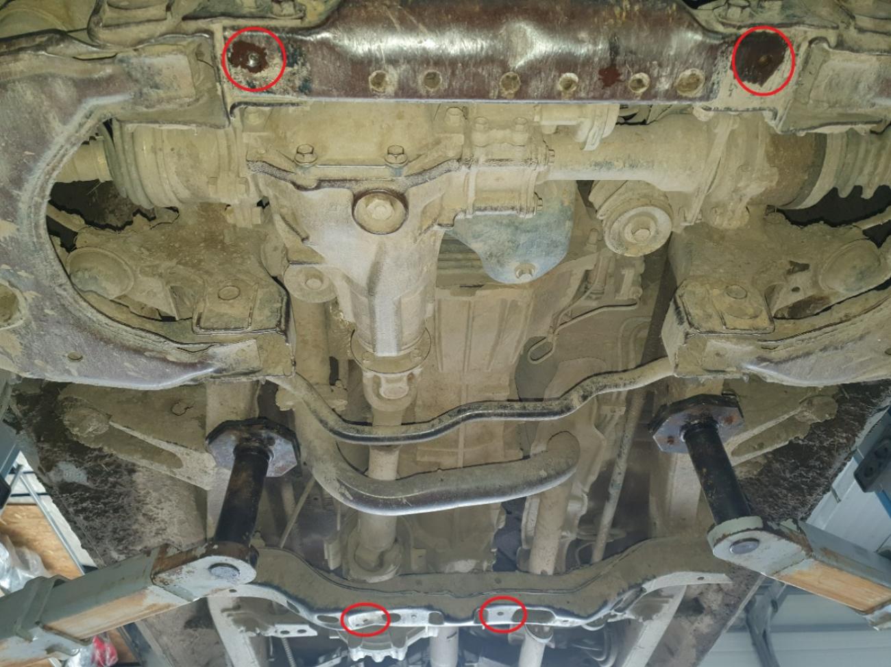 Gearbox and cooler skid plate Toyota Hilux - 3