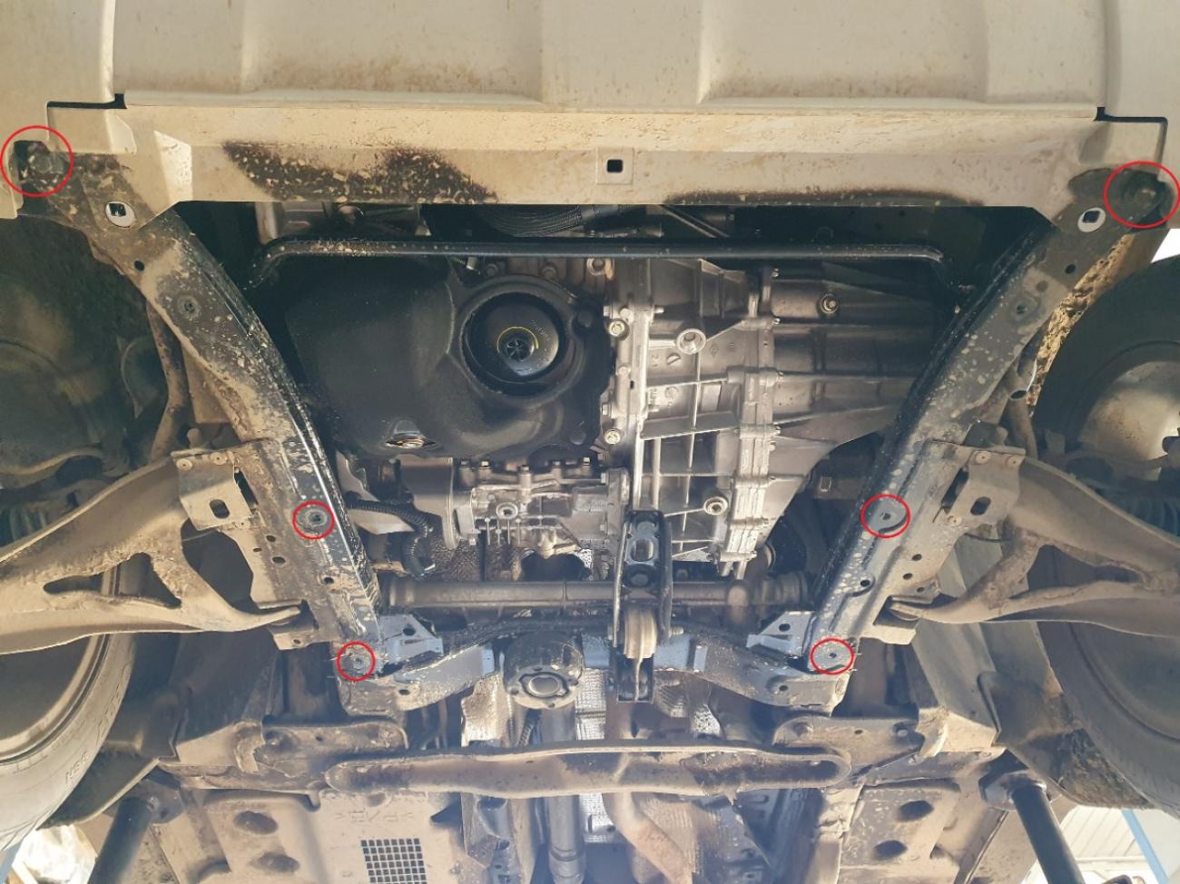 Aluminum engine skid plate Dacia Duster - 3