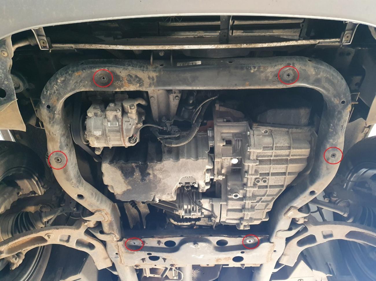 Engine skid plate Volkswagen Caravelle T5, T6 - 5