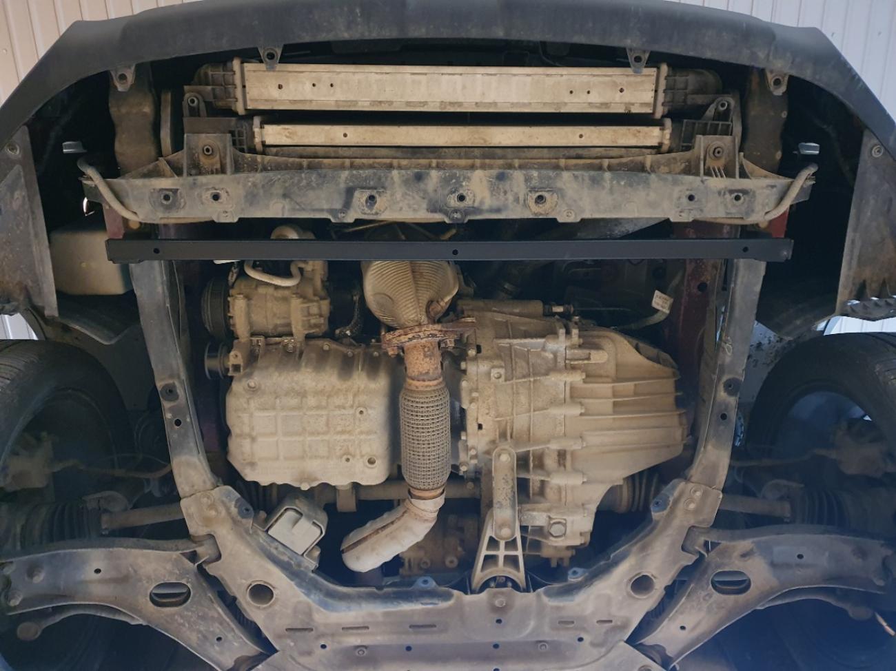 Engine skid plate metalic SsangYong Tivoli - 4