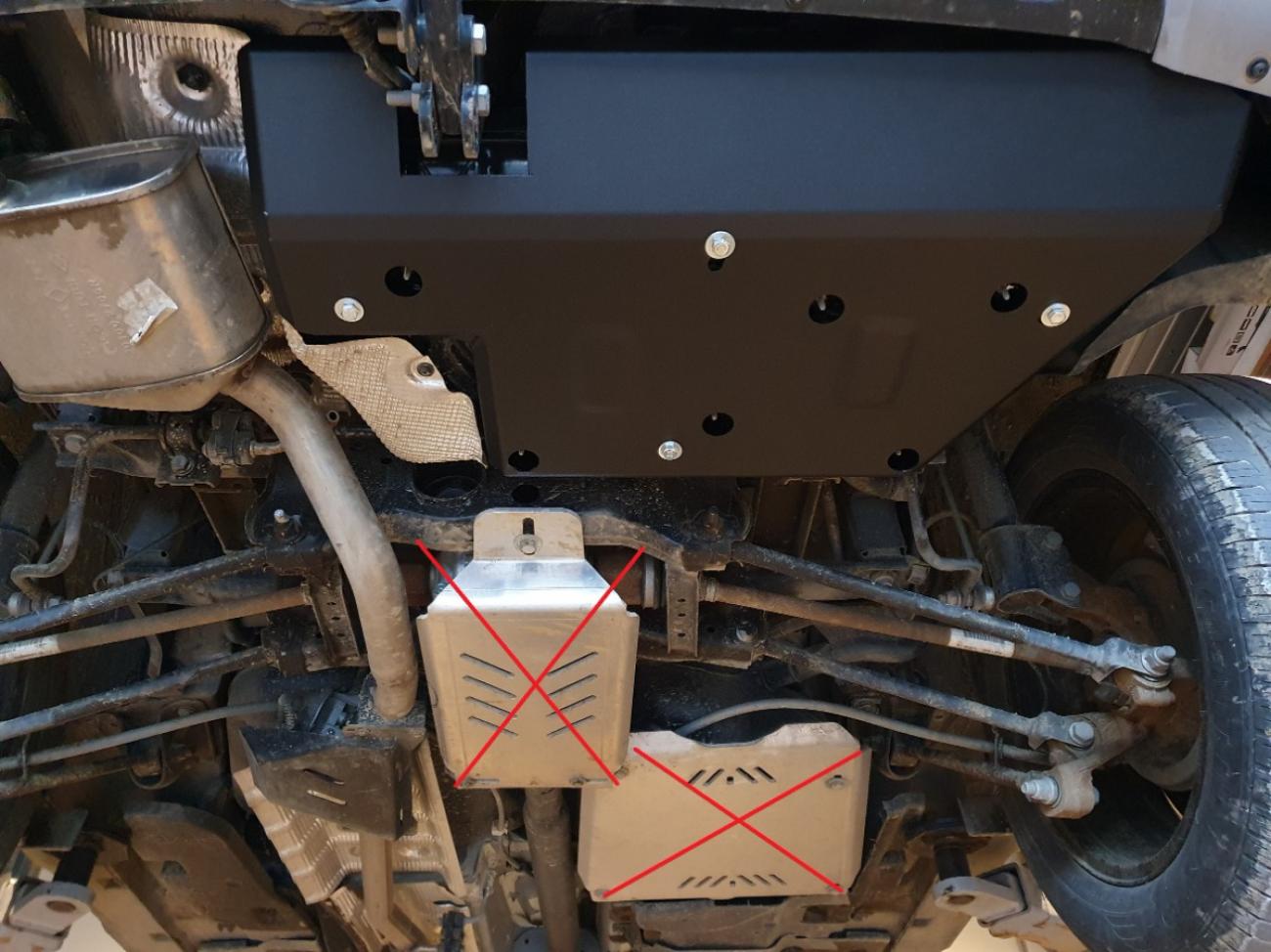 AdBlue tank skid plate Dacia Duster - 5
