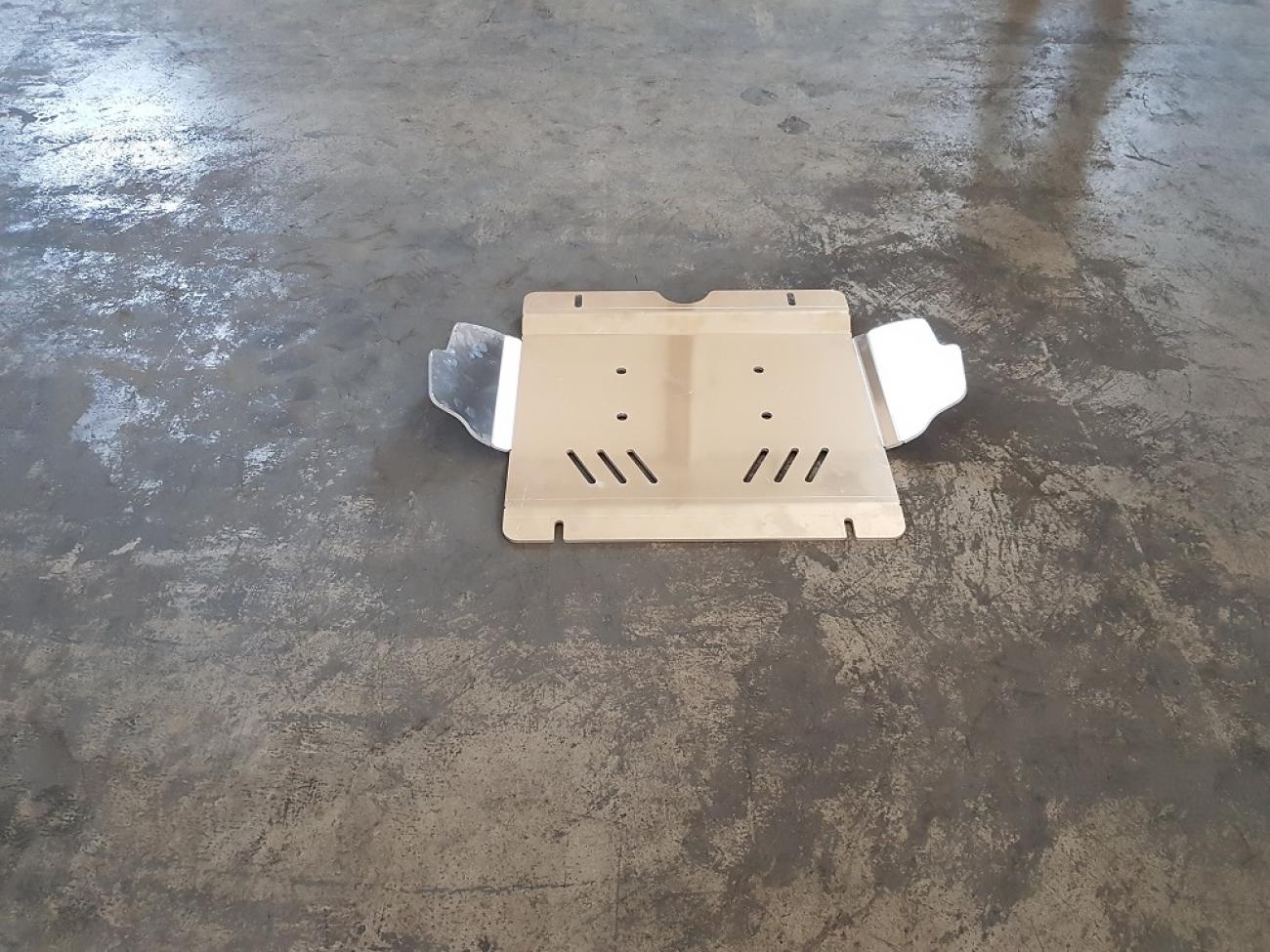 Aluminum engine skid plate Toyota Hilux Revo - 3