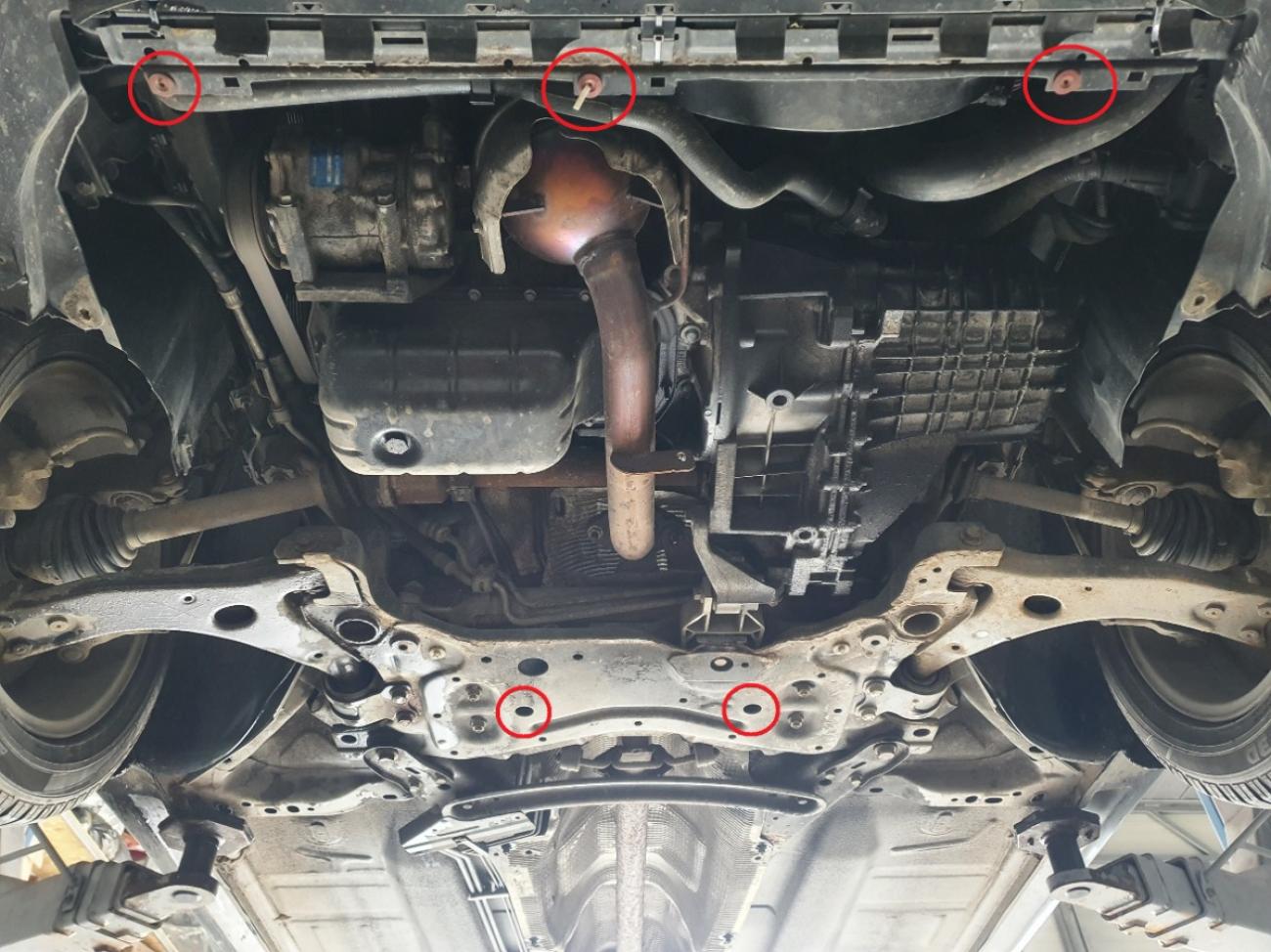 Engine skid plate Ford C - Max - 3
