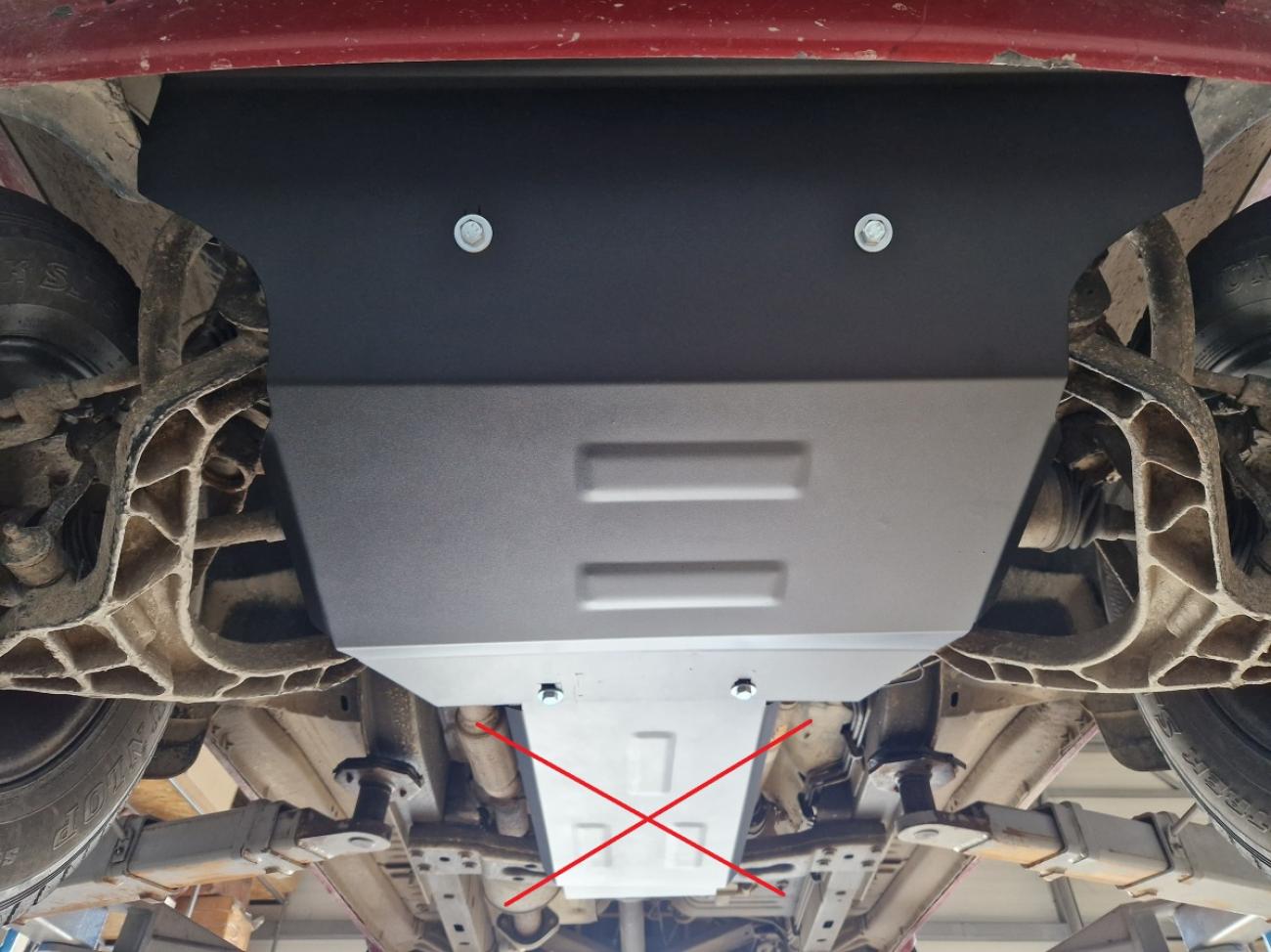 Engine skid plate Jeep Cherokee - KJ - 9