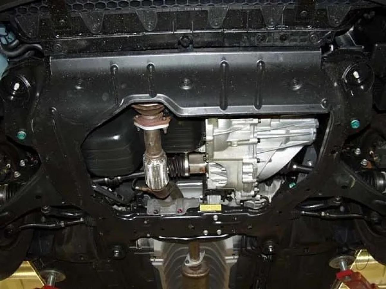 Engine skid plate Kia Rio 2 - 3