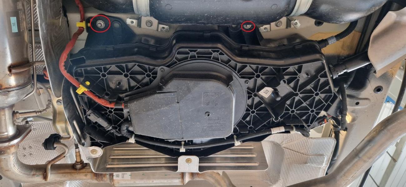 AdBlue tank skid plate Opel Movano - 3