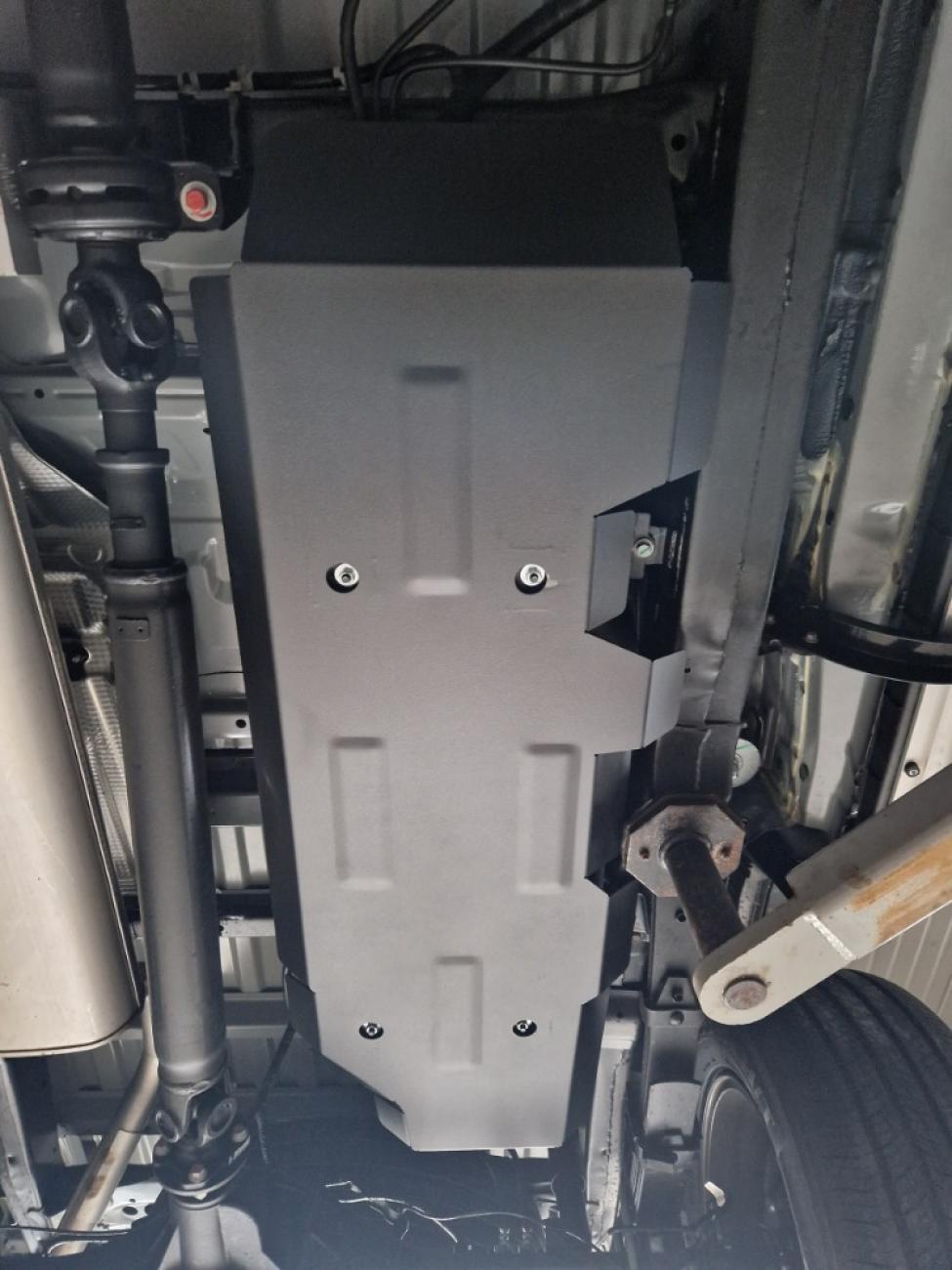 Fuel tank skid plate Jac T8 - 4