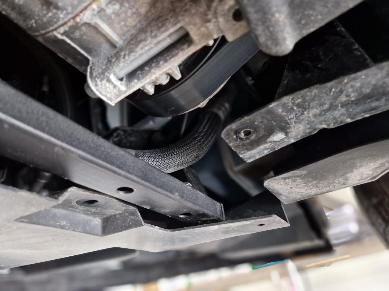 Engine skid plate Renault Trafic - 7