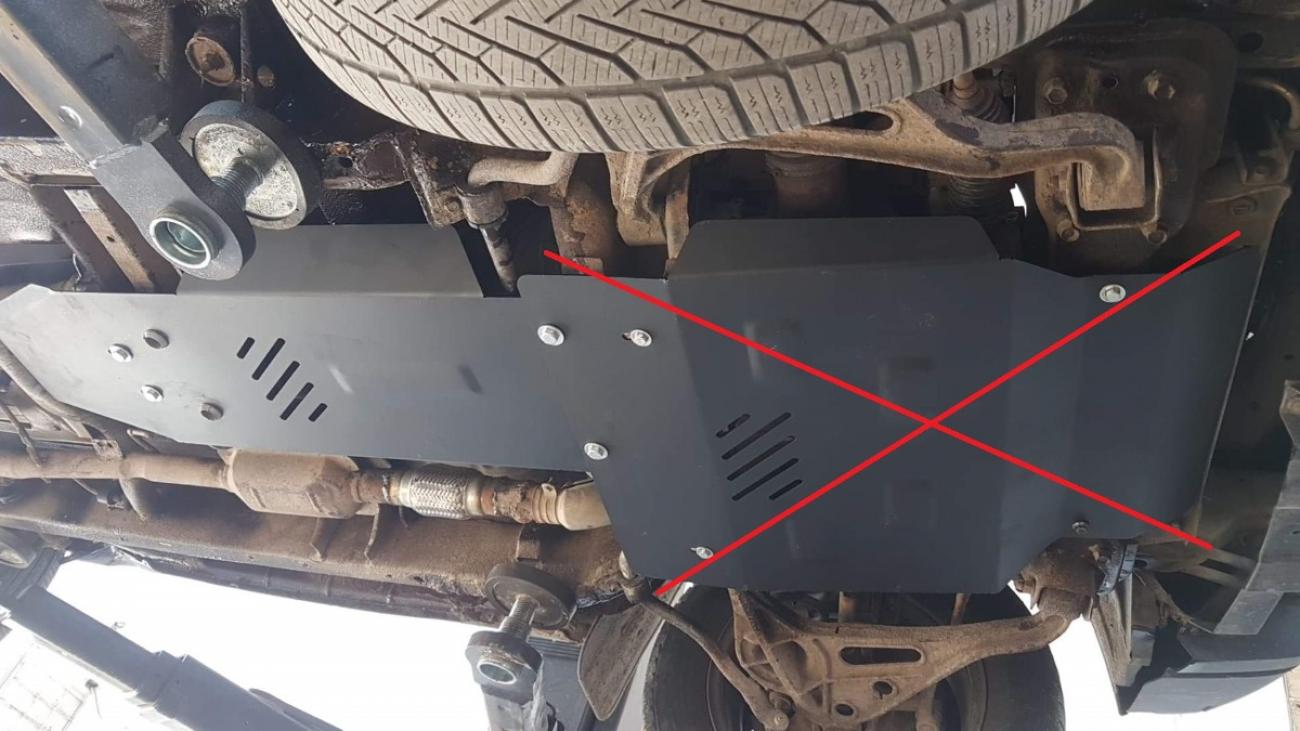 Gearbox skid plate for Chevrolet Tracker - 3