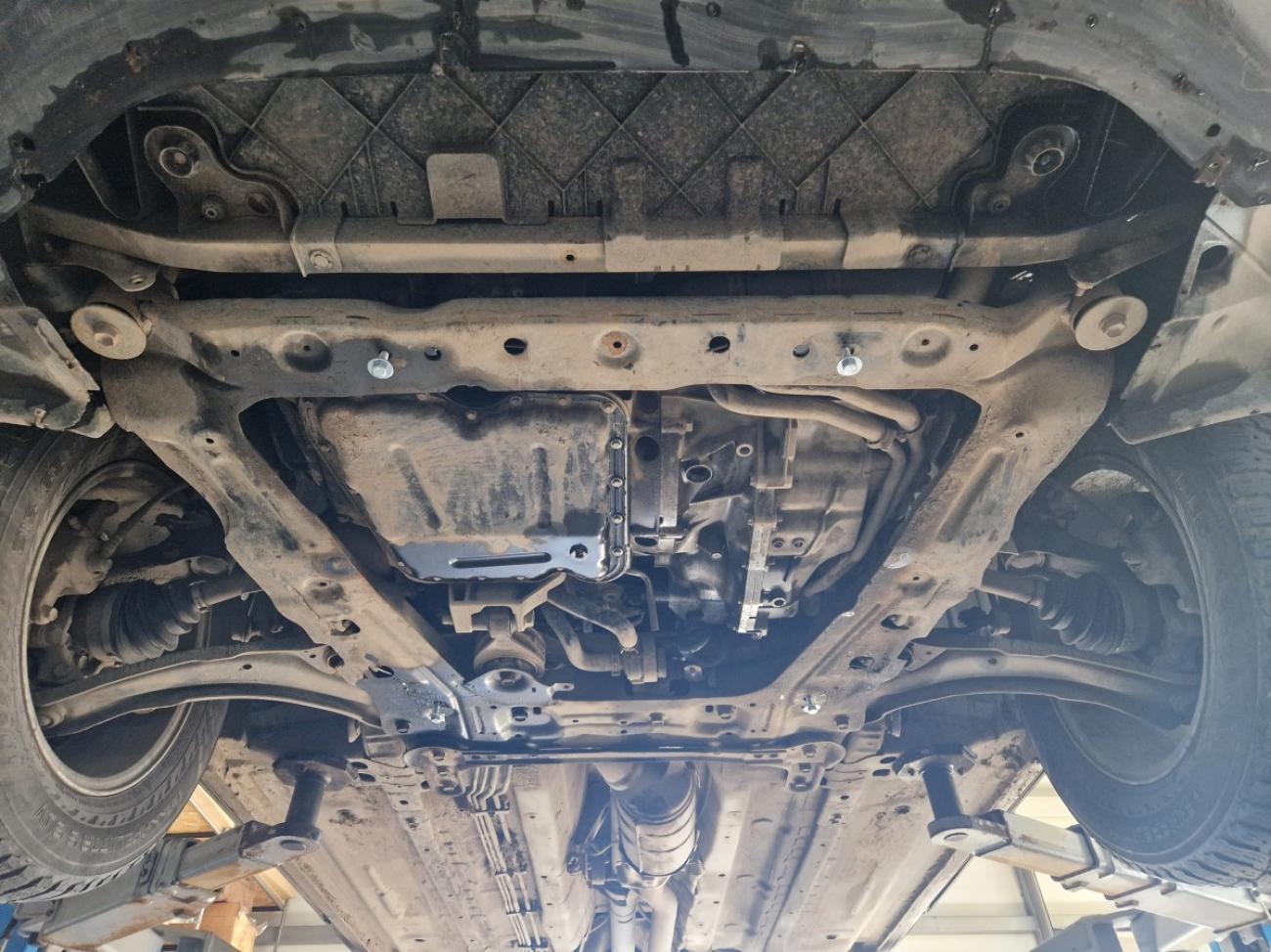 Engine skid plate Nissan Qashqai - 9