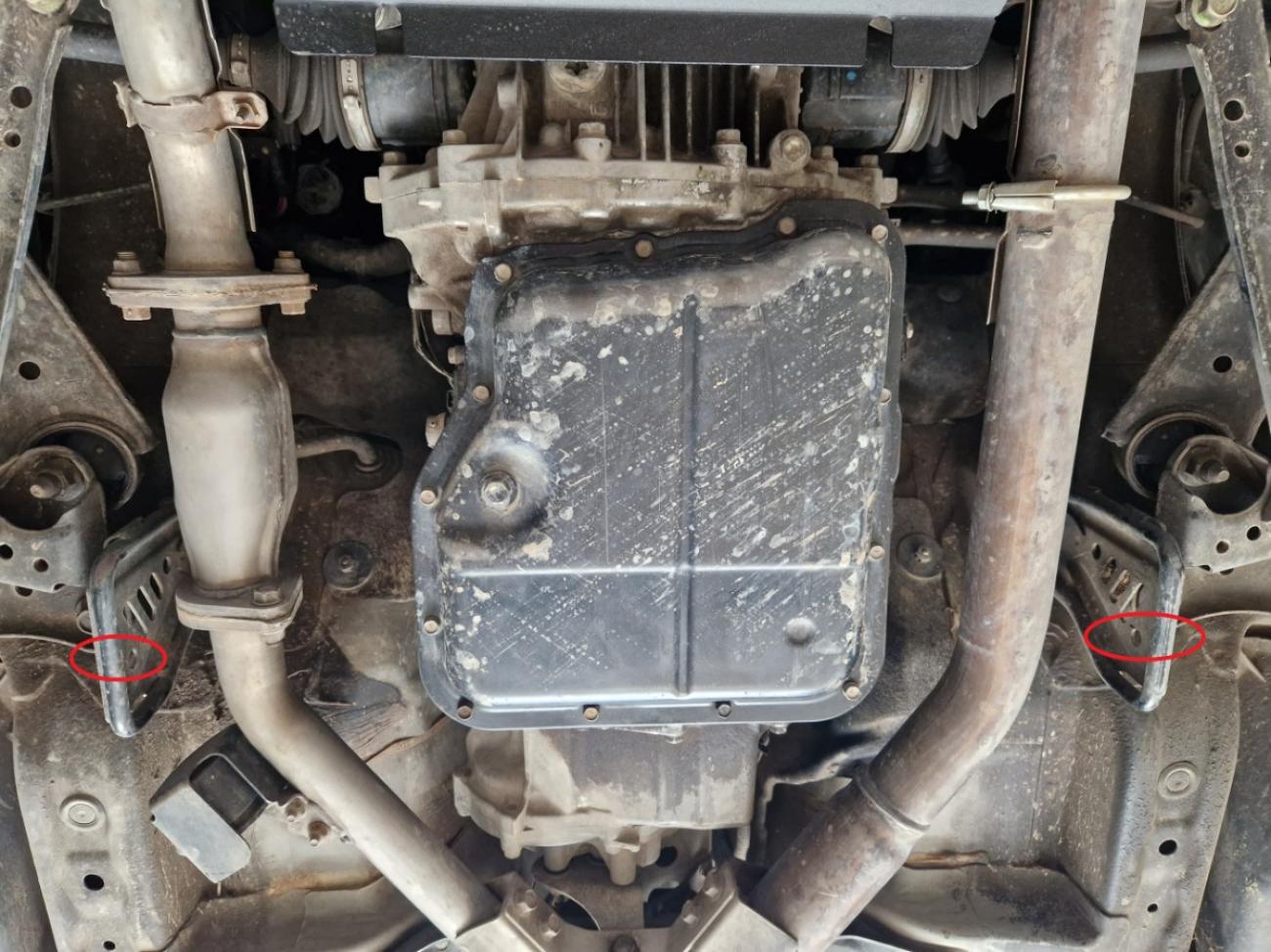 Gearbox skid plate for automatic Subaru XV - 3