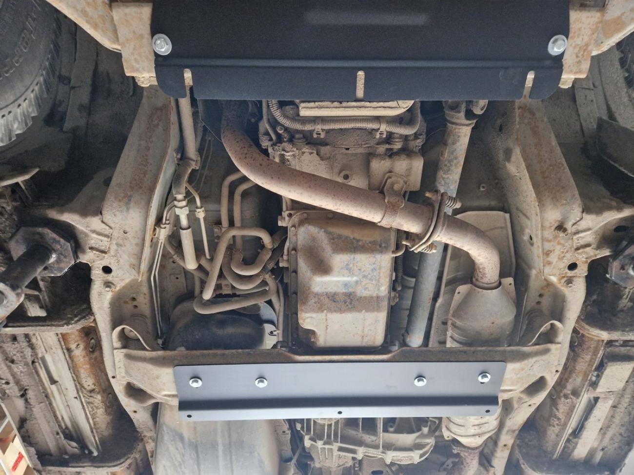 Gearbox skid plate for Mitsubishi Pajero 3 (V60, V70) Vers. 2.0 - 4