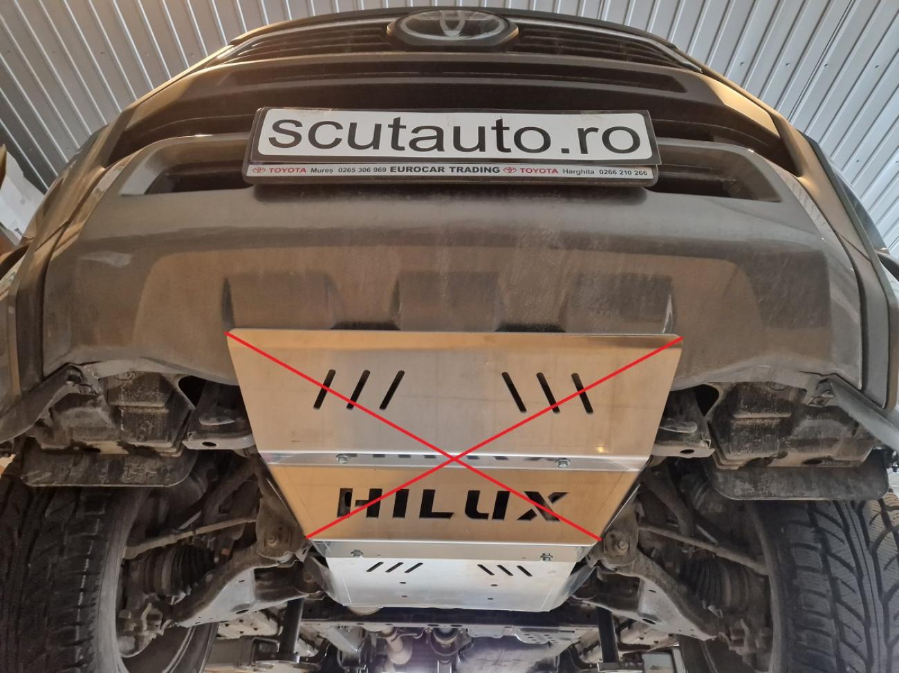 Aluminum engine skid plate Toyota Hilux Revo - 11