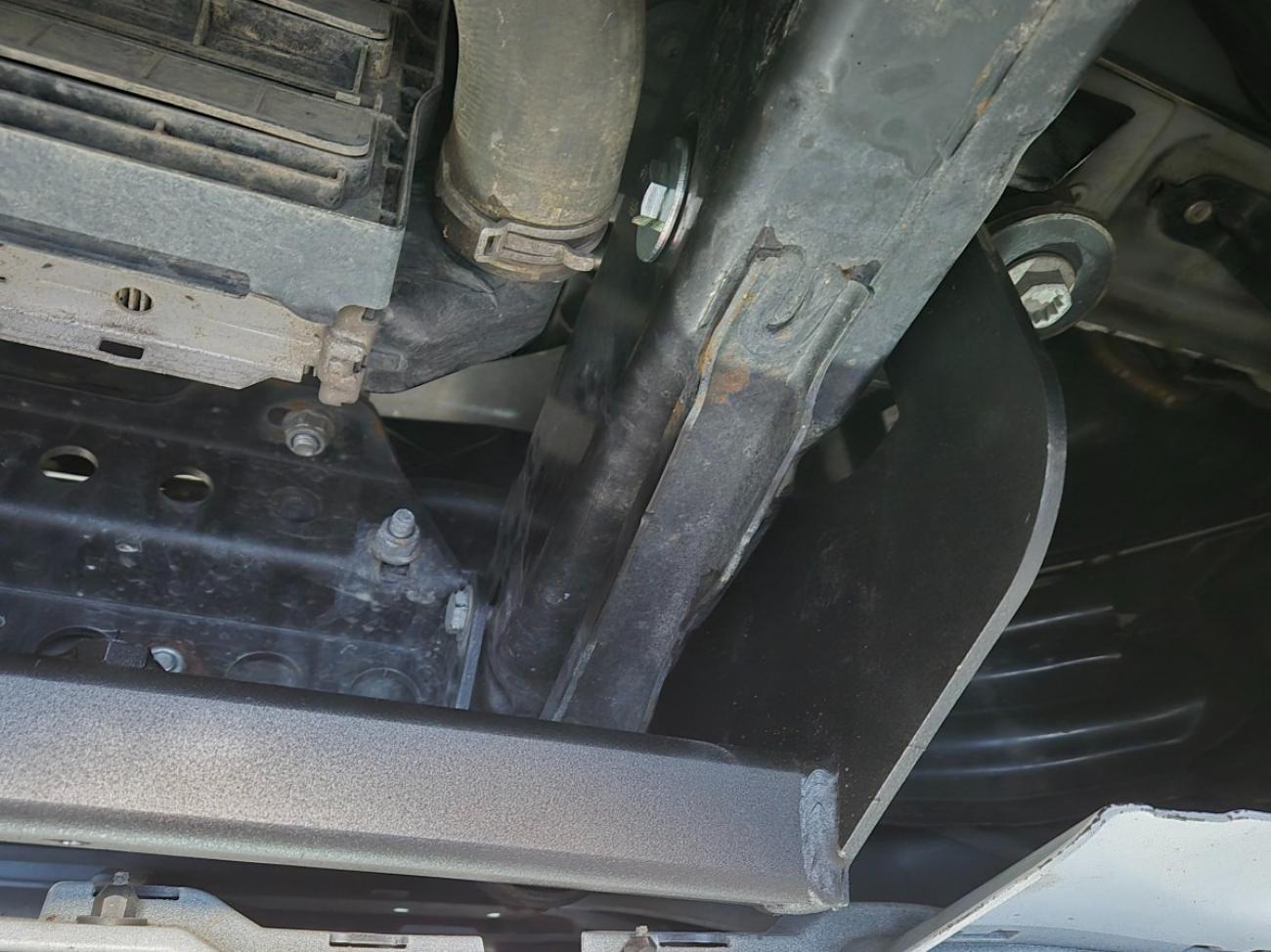 Engine skid plate Volkswagen Amarok - 4