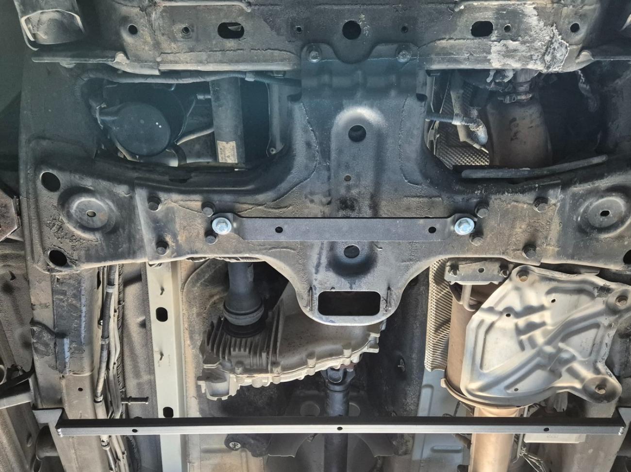 Gearbox and differential skid plate Volkswagen Amarok - V6 Automat - 4