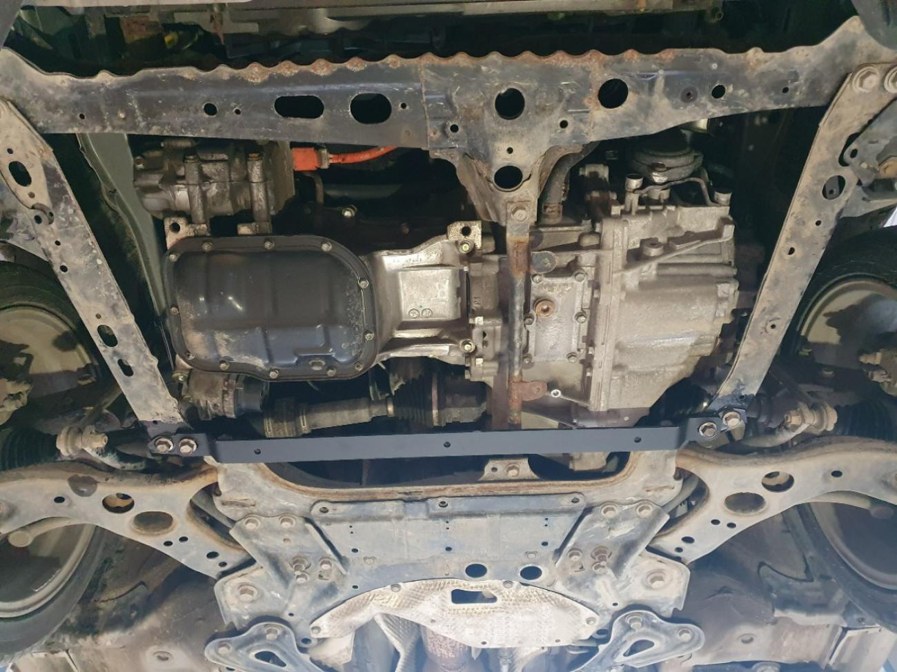 Engine skid plate Lexus CT200H - 4