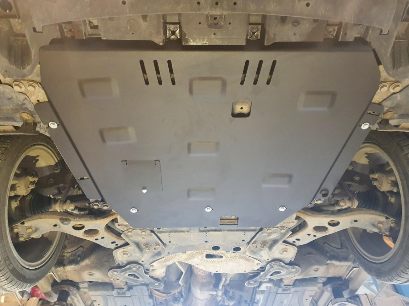 Engine skid plate Lexus CT200H - 5