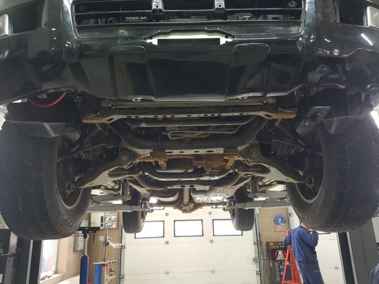 Gearbox skid plate for Lexus GX - 7