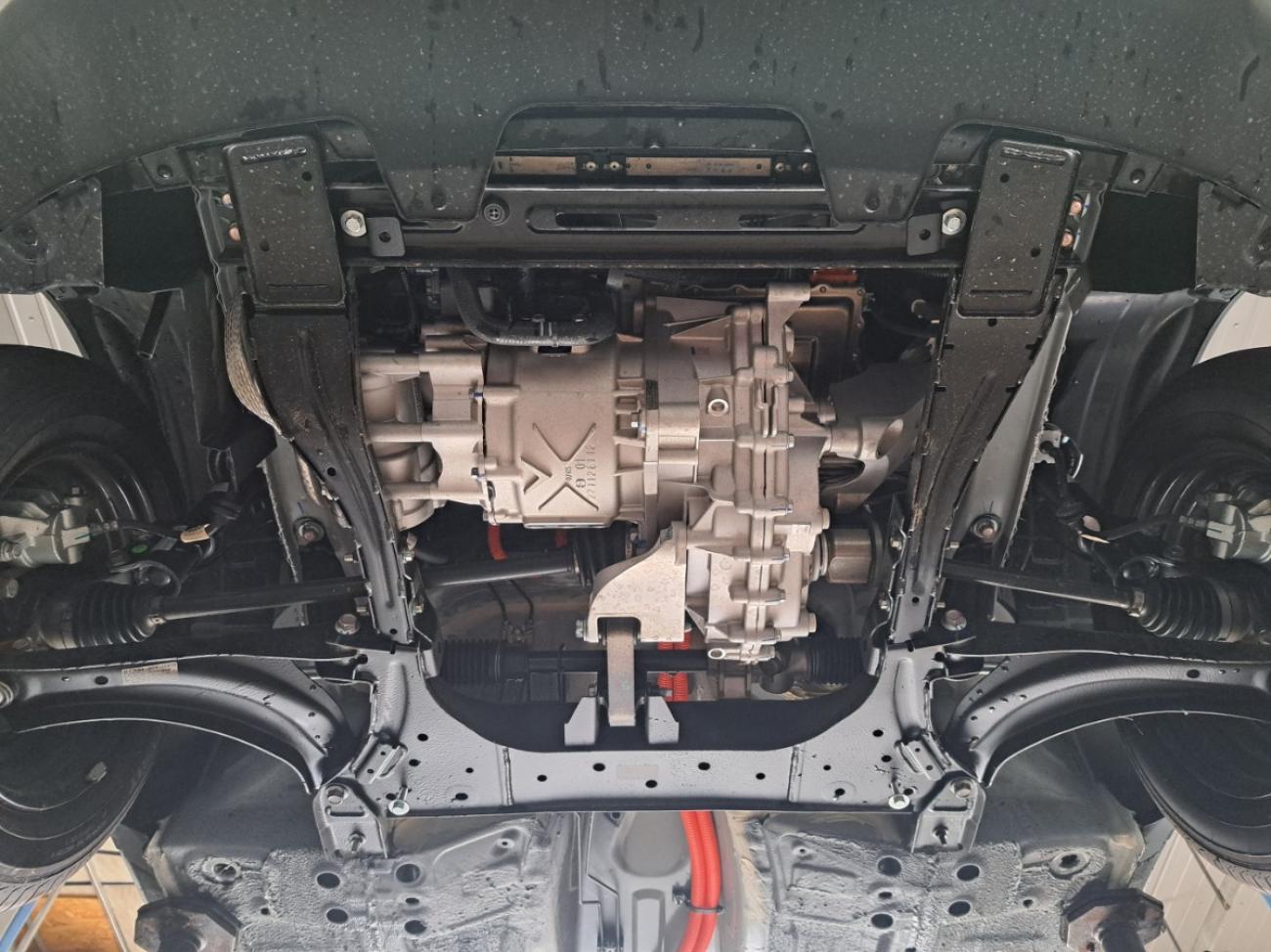 Engine skid plate Dacia Spring - 4
