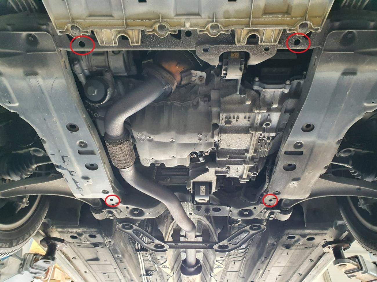Engine skid plate Opel Ampera - 3