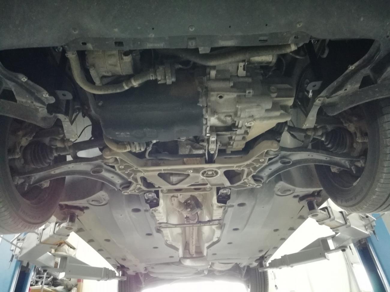 Engine skid plate Audi Q3 - 4