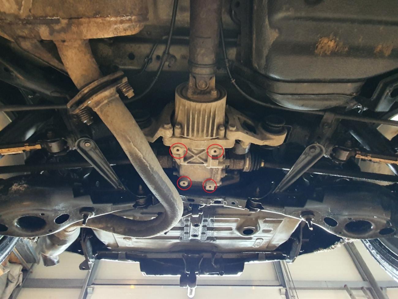 Rear differential skid plate Toyota RAV 4 - 7